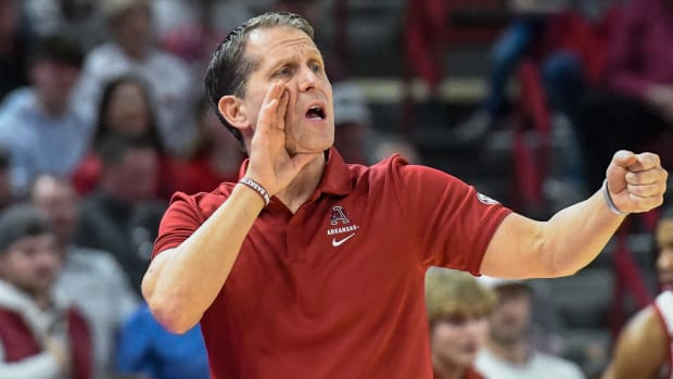 Razorbacks coach Eric Musselman on sidelines against Kentucky